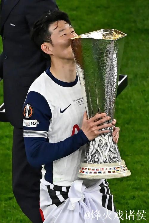 TA:热刺在欧冠中展现出了自信,他们在英超中也 TA:热刺在欧冠中展现出了自信,他们在英超中也